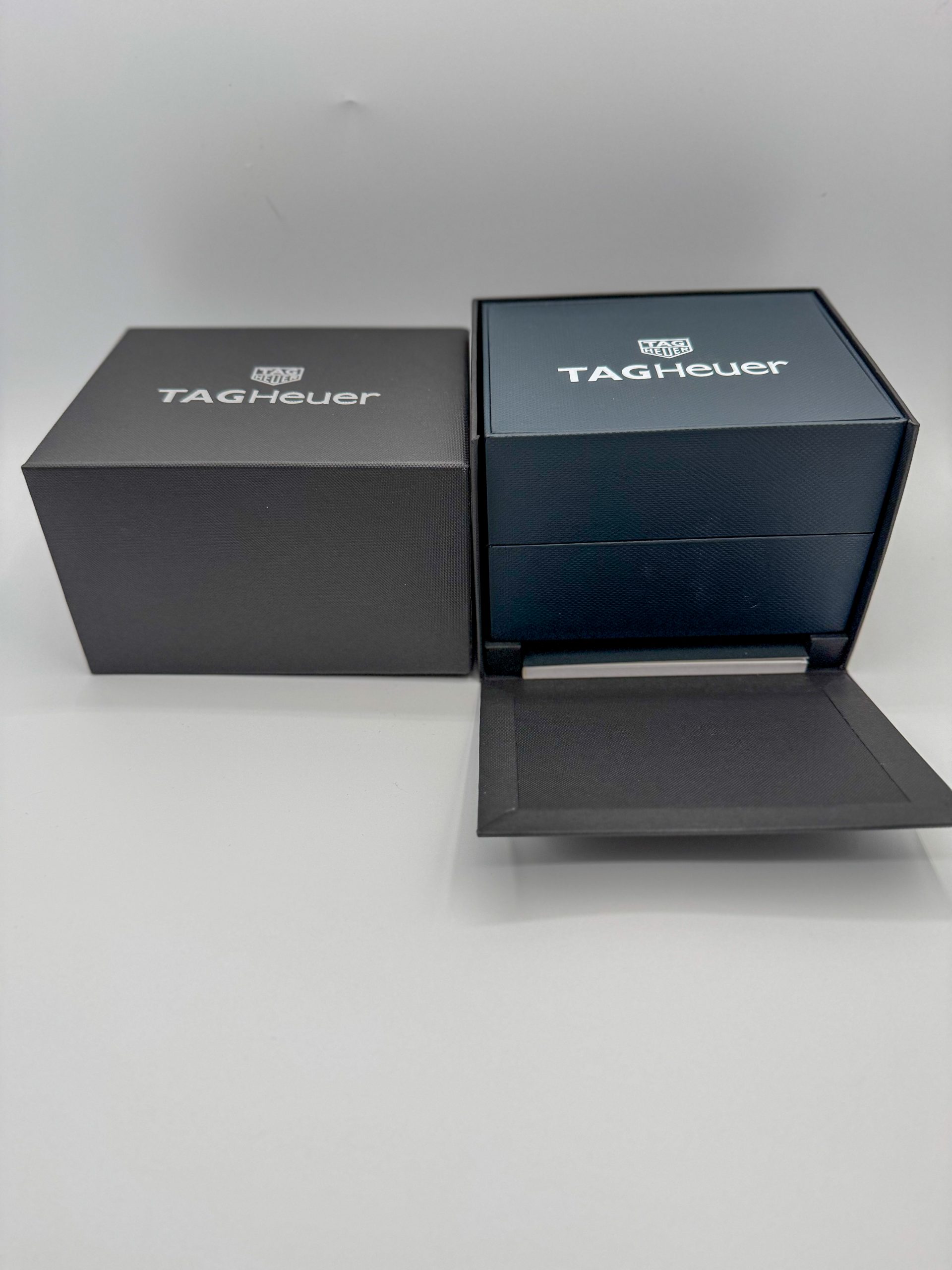 TAG Heuer Formula 1 Chronograph - Image 9