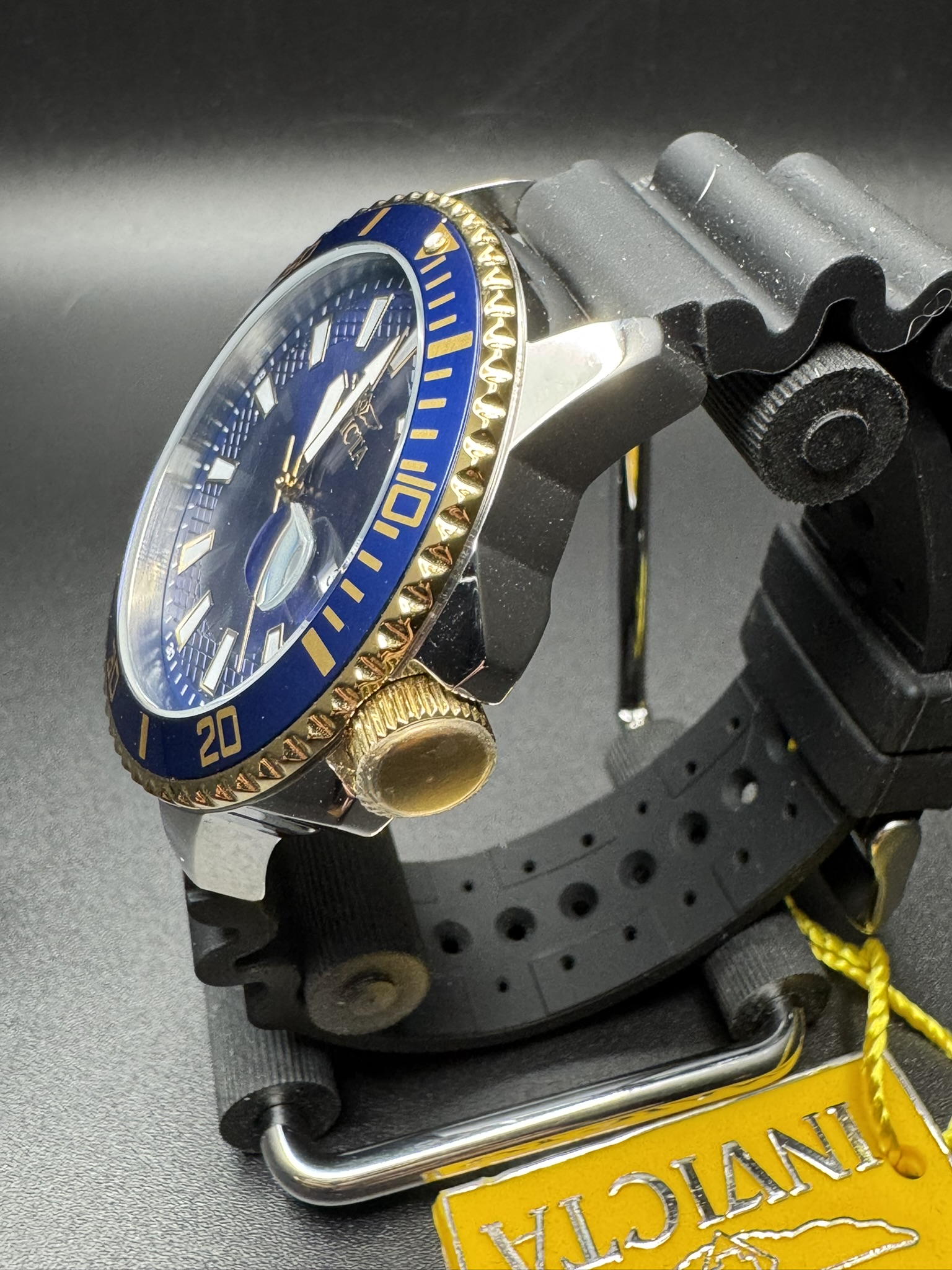 Invicta Pro Diver 46133 - Image 2