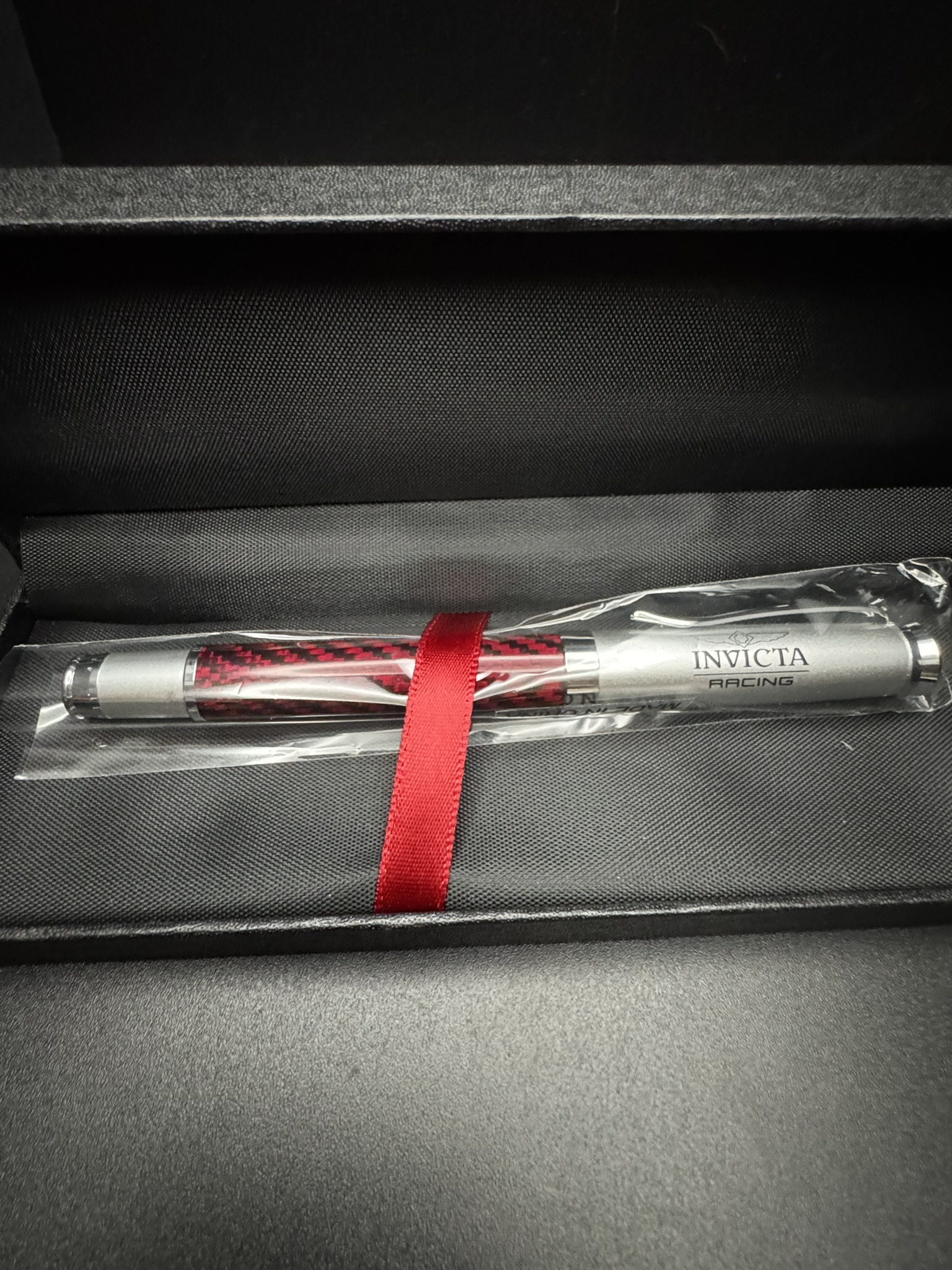 Invicta Racing Pen - Image 3